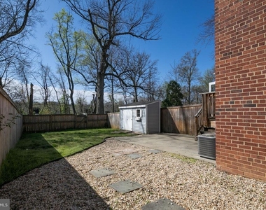 4428 Vermont Avenue - Photo Thumbnail 11