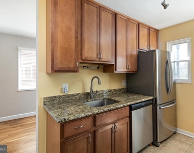 4428 Vermont Avenue - Photo Thumbnail 7