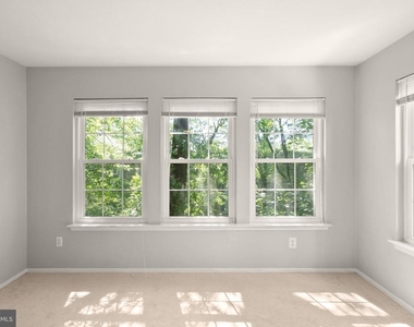3313 Wyndham Circle - Photo Thumbnail 6