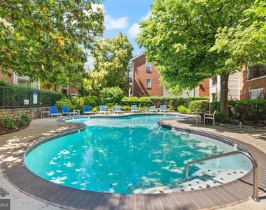 3313 Wyndham Circle - Photo Thumbnail 20