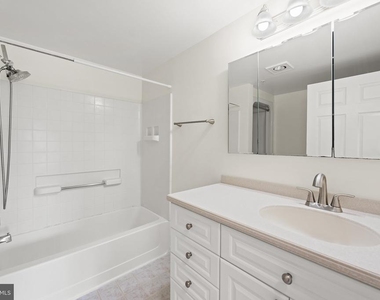 3101 N Hampton Drive - Photo Thumbnail 12