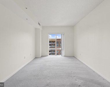 3101 N Hampton Drive - Photo Thumbnail 8