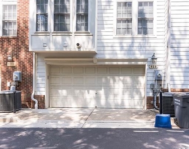 908 W Glebe Road - Photo Thumbnail 29