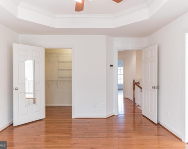 908 W Glebe Road - Photo Thumbnail 16