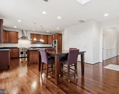 5502 16th Street N - Photo Thumbnail 10