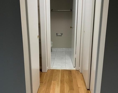 738 N Wakefield Street - Photo Thumbnail 12