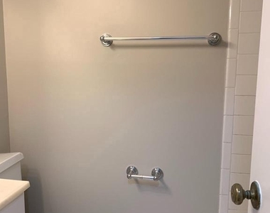 738 N Wakefield Street - Photo Thumbnail 17