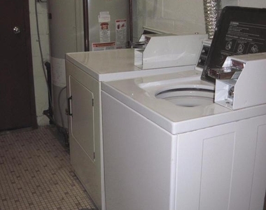 738 N Wakefield Street - Photo Thumbnail 20