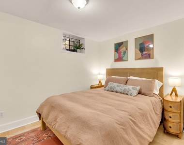 2536 S Walter Reed Drive - Photo Thumbnail 17