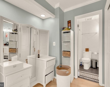 2536 S Walter Reed Drive - Photo Thumbnail 13