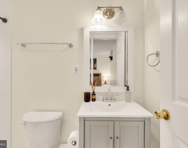 2536 S Walter Reed Drive - Photo Thumbnail 19