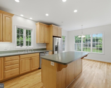 4403 19th Street N - Photo Thumbnail 13