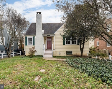 4818 22nd Road N - Photo Thumbnail 1