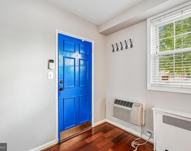 4304 Pershing Drive N - Photo Thumbnail 1