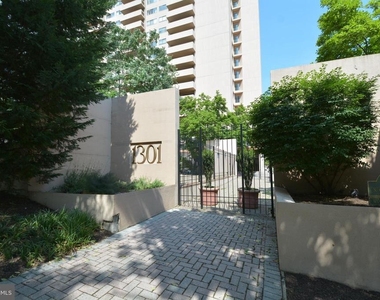 1301 Courthouse Road N - Photo Thumbnail 3