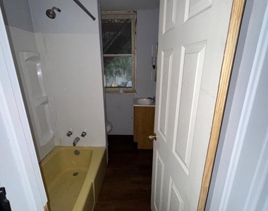 131 Schuylkill Avenue - Photo Thumbnail 8