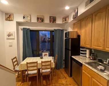 217 W Girard Avenue - Photo Thumbnail 7