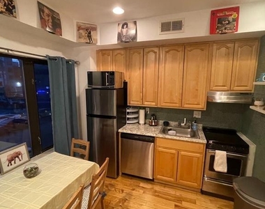 217 W Girard Avenue - Photo Thumbnail 8