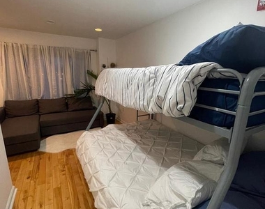 217 W Girard Avenue - Photo Thumbnail 14
