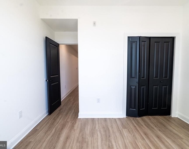 3140 W Diamond Street - Photo Thumbnail 9