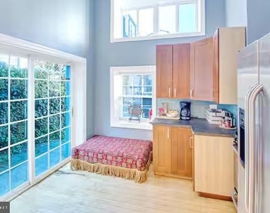 908 New Market Street - Photo Thumbnail 4