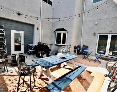 2005 N Mascher Street - Photo Thumbnail 23
