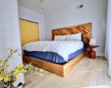 2005 N Mascher Street - Photo Thumbnail 29