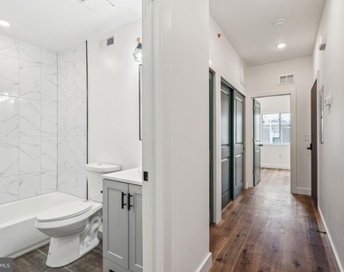 2630 N 11th Street - Photo Thumbnail 1