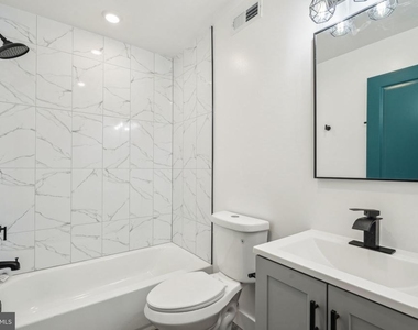 2630 N 11th Street - Photo Thumbnail 4