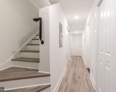 1423 N 8th Street - Photo Thumbnail 16