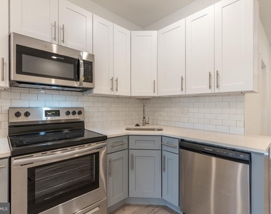 1423 N 8th Street - Photo Thumbnail 5