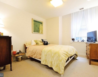 1600 Arch Street - Photo Thumbnail 8