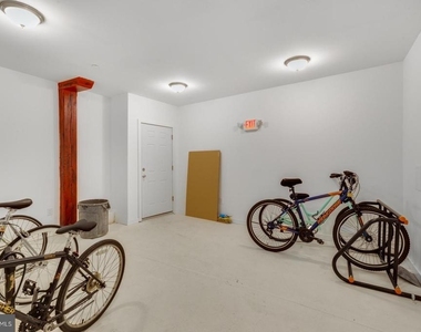 2045 Trenton Avenue - Photo Thumbnail 18