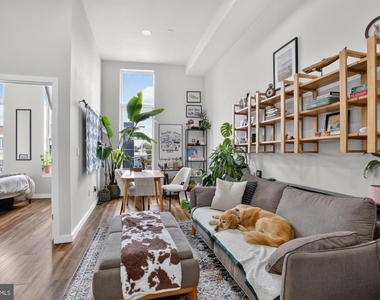 2045 Trenton Avenue - Photo Thumbnail 9