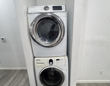 2328 Nicholas Street - Photo Thumbnail 1