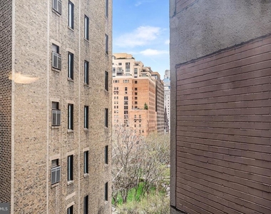 224 W Rittenhouse Square - Photo Thumbnail 28