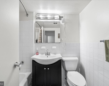 224 W Rittenhouse Square - Photo Thumbnail 26
