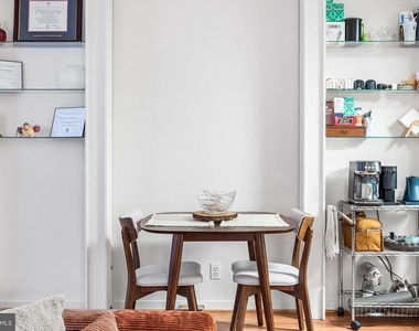 224 W Rittenhouse Square - Photo Thumbnail 21