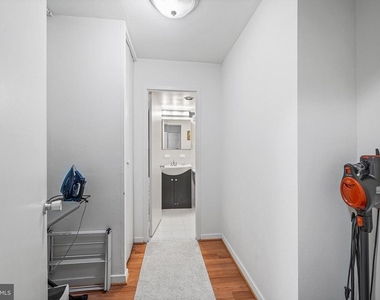 224 W Rittenhouse Square - Photo Thumbnail 23