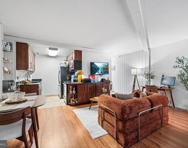 224 W Rittenhouse Square - Photo Thumbnail 11