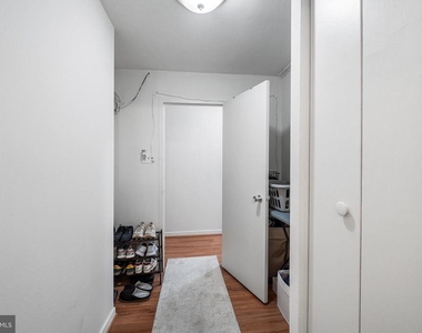 224 W Rittenhouse Square - Photo Thumbnail 24