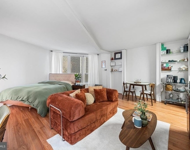 224 W Rittenhouse Square - Photo Thumbnail 5