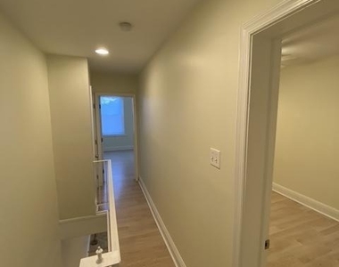 3112 W Gordon Street - Photo Thumbnail 5