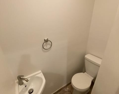 3112 W Gordon Street - Photo Thumbnail 3