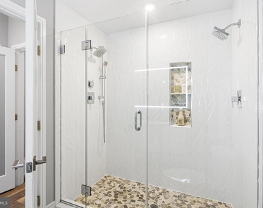 1004 S 17th Street - Photo Thumbnail 16