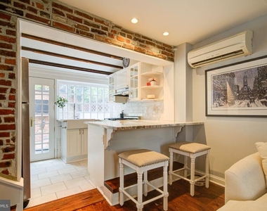 229 S Jessup Street - Photo Thumbnail 1