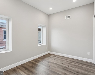 2225 N Waterloo Street - Photo Thumbnail 12