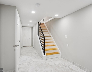 2225 N Waterloo Street - Photo Thumbnail 18