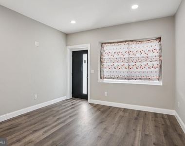 2225 N Waterloo Street - Photo Thumbnail 5