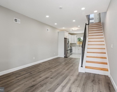 2225 N Waterloo Street - Photo Thumbnail 3